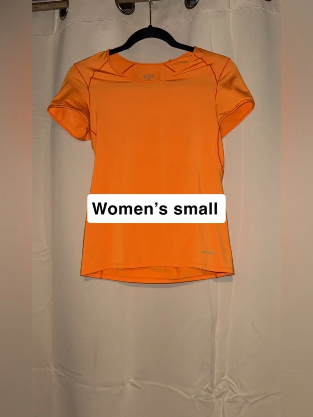 The North Face Women's Light Gray V-Neck Short Sleeve Tee & Patagonia Tshirt - Picture 2 of 2